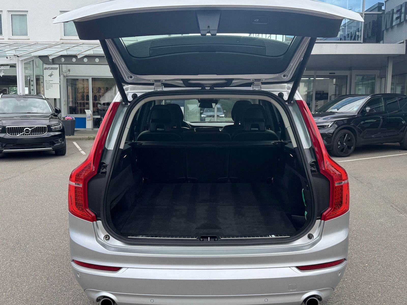 Volvo XC90 XC90 D5*AWD*Momentum*Elektr. Fahrersitz*360°*AHK