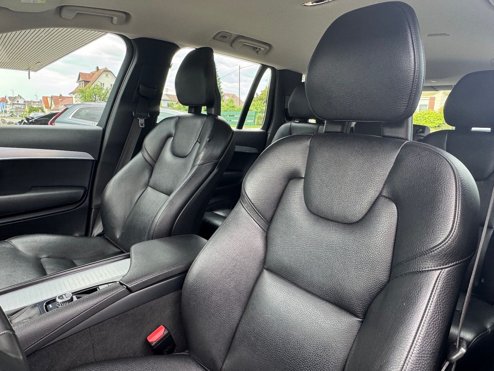 Volvo XC90 XC90 D5*AWD*Momentum*Elektr. Fahrersitz*360°*AHK