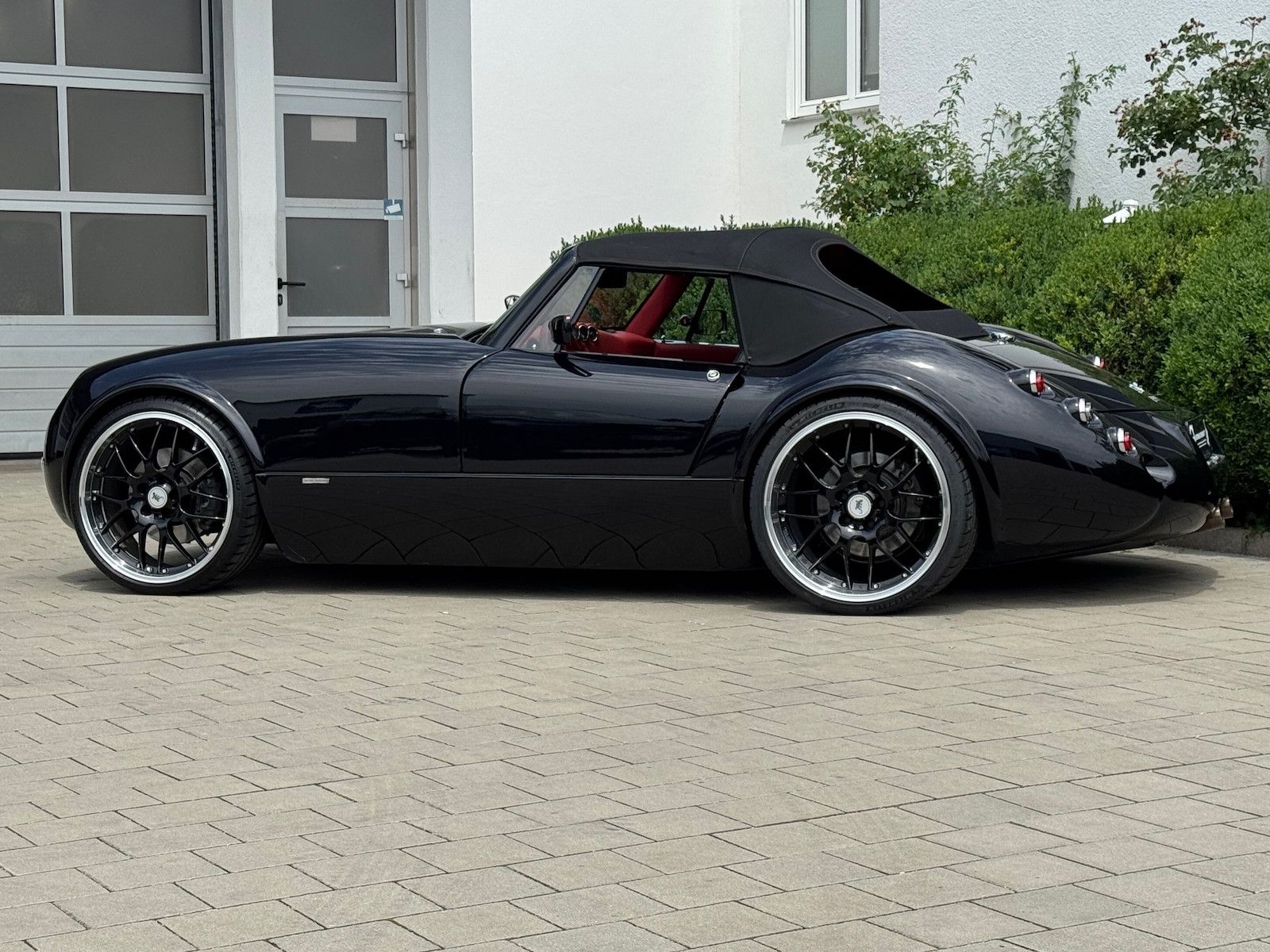Wiesmann MF 3 MF 3 Roadster*Schwarz/Rot*KW-Fahrwerk*20Zoll*