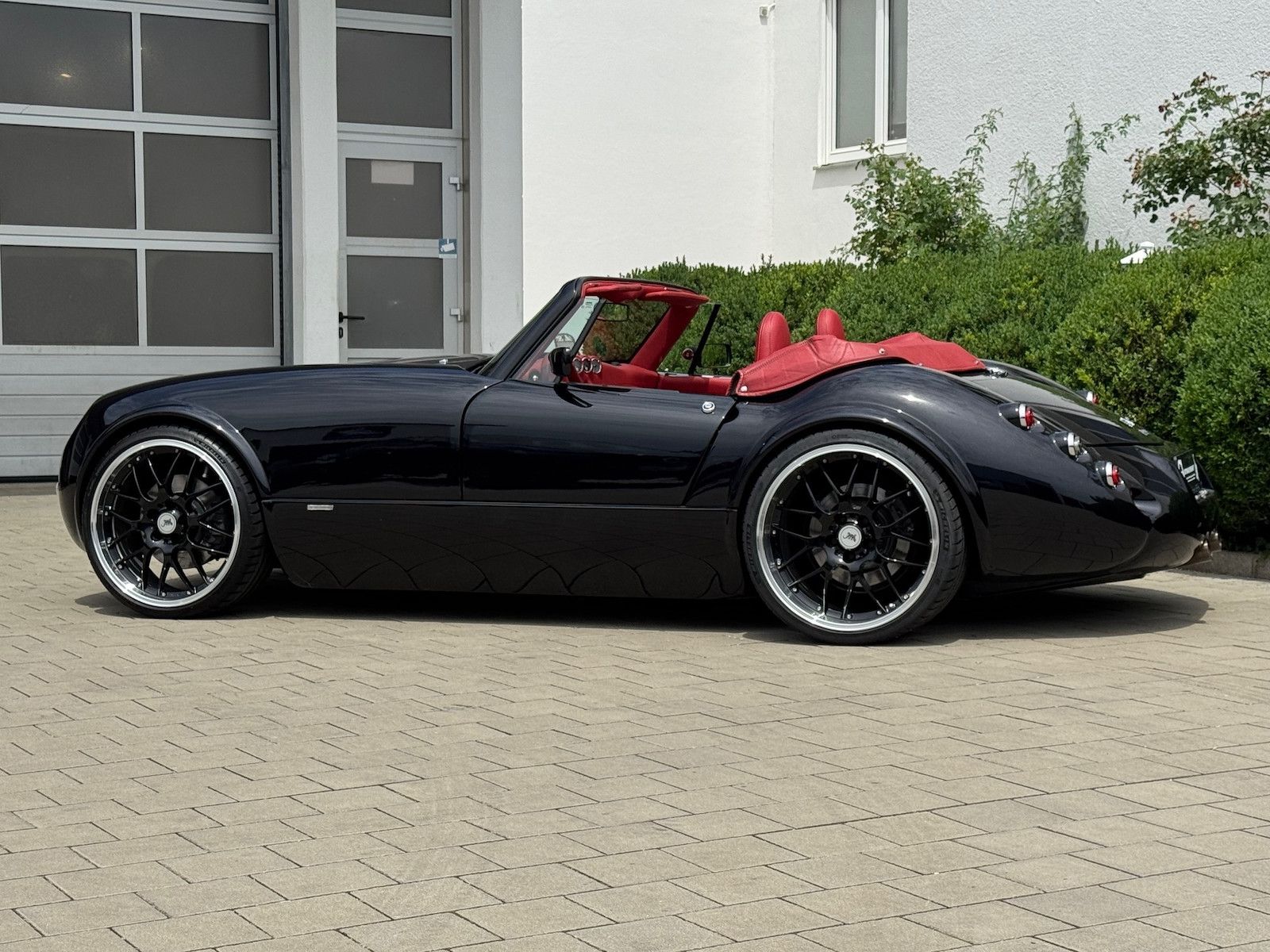Wiesmann MF 3 MF 3 Roadster*Schwarz/Rot*KW-Fahrwerk*20Zoll*