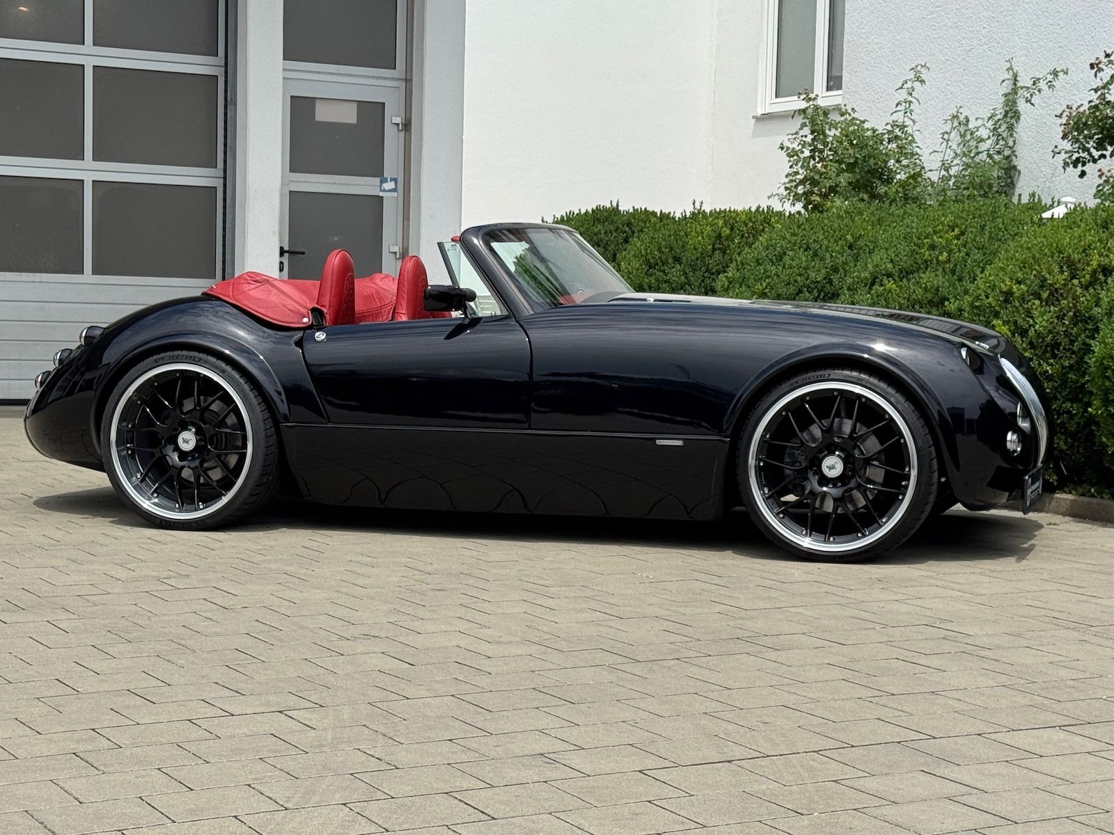 Wiesmann MF 3 MF 3 Roadster*Schwarz/Rot*KW-Fahrwerk*20Zoll*