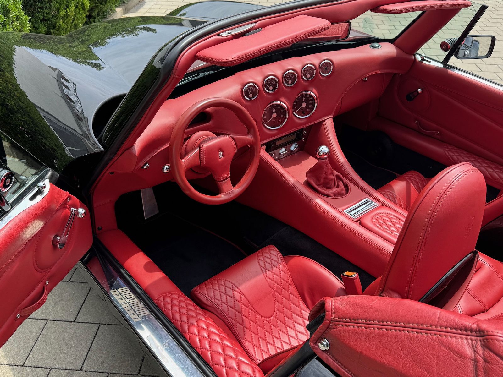 Wiesmann MF 3 MF 3 Roadster*Schwarz/Rot*KW-Fahrwerk*20Zoll*
