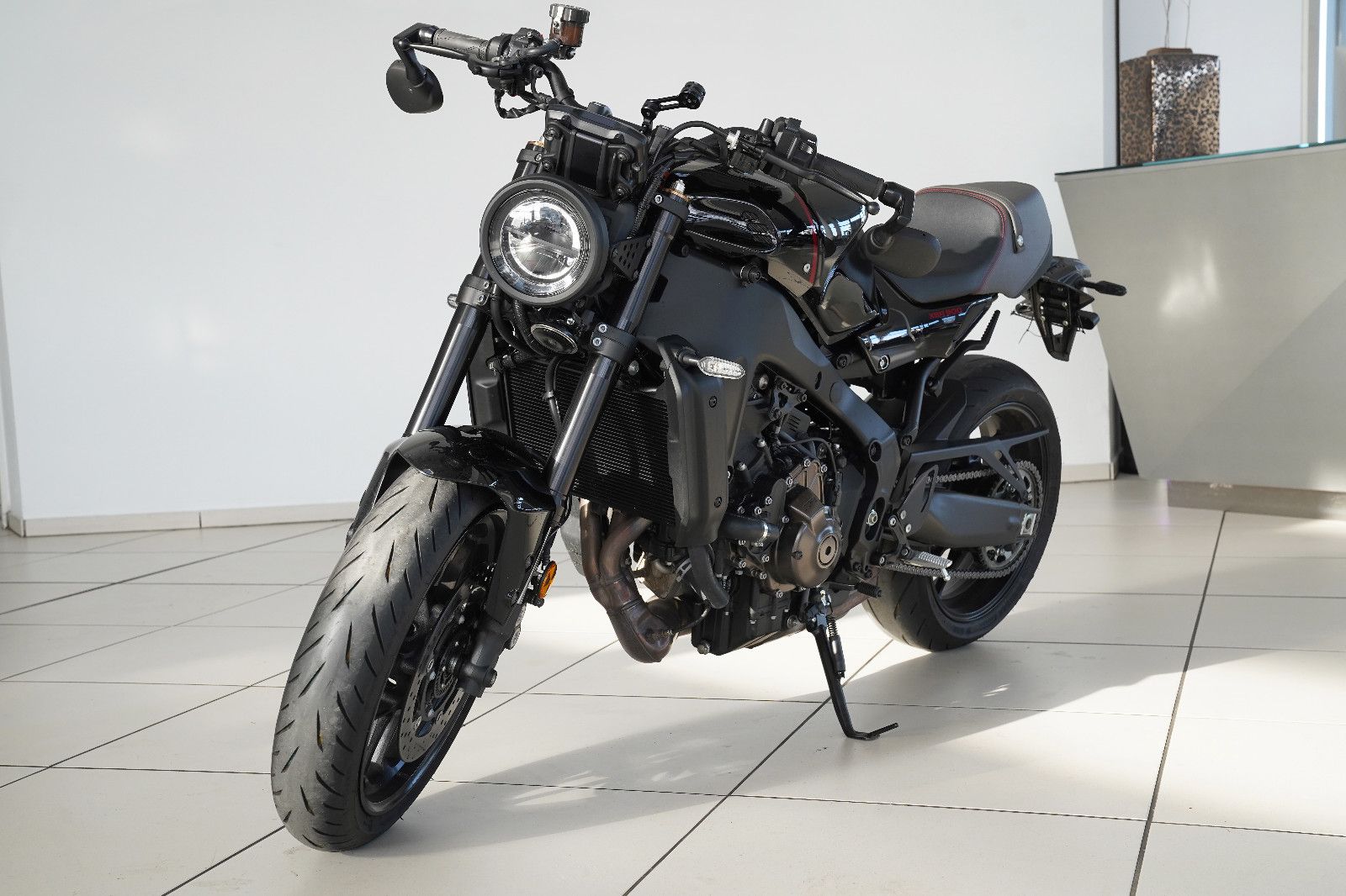 Yamaha XSR 900 Black
